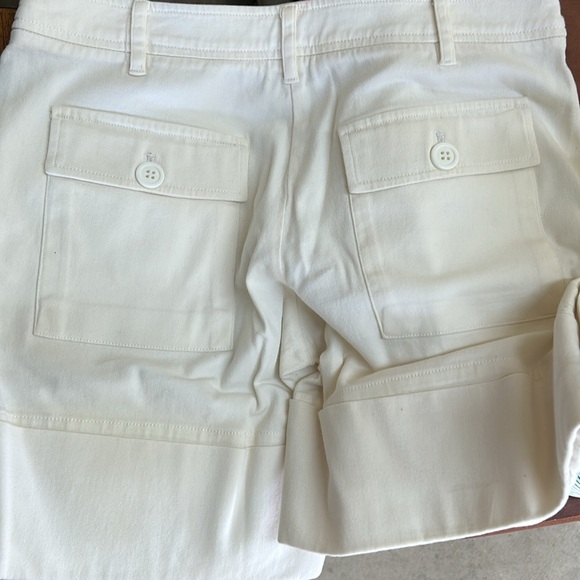 Cache size 4 Bermuda shorts - Picture 4 of 4